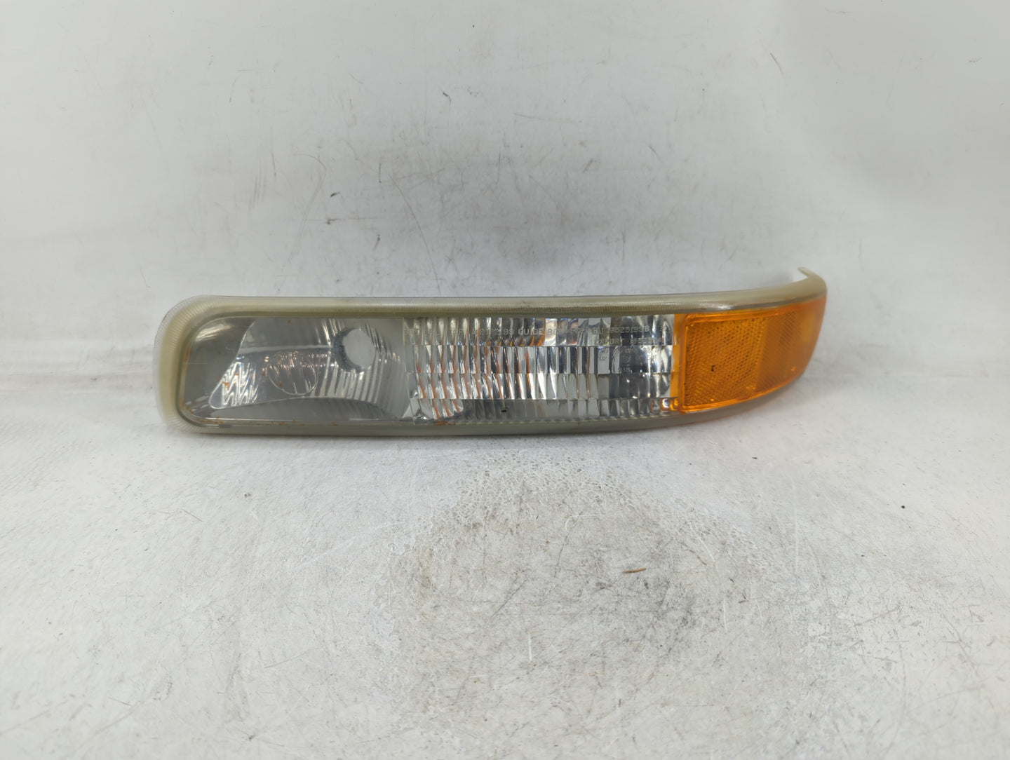 2000-2006 Chevrolet Tahoe Driver Left Oem Front Light Lamp - Oemusedautoparts1.com