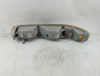 2000-2006 Chevrolet Tahoe Passenger Right Oem Front Light Lamp - Oemusedautoparts1.com