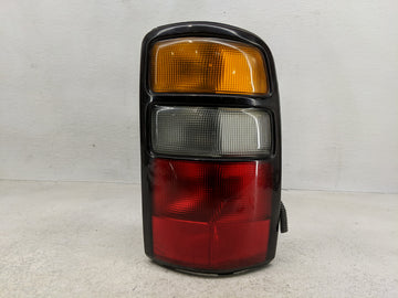 2004-2006 Chevrolet Tahoe Tail Light Assembly Passenger Right OEM P/N:16525376 A Fits Fits 2004 2005 2006 OEM Used Auto Part