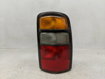 2004-2006 Chevrolet Tahoe Tail Light Assembly Passenger Right OEM P/N:16525376 A Fits Fits 2004 2005 2006 OEM Used Auto Part