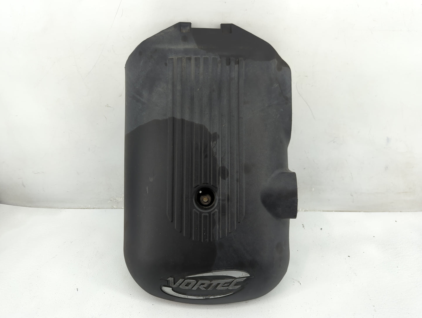 2006 Chevrolet Tahoe Engine Cover - Oemusedautoparts1.com