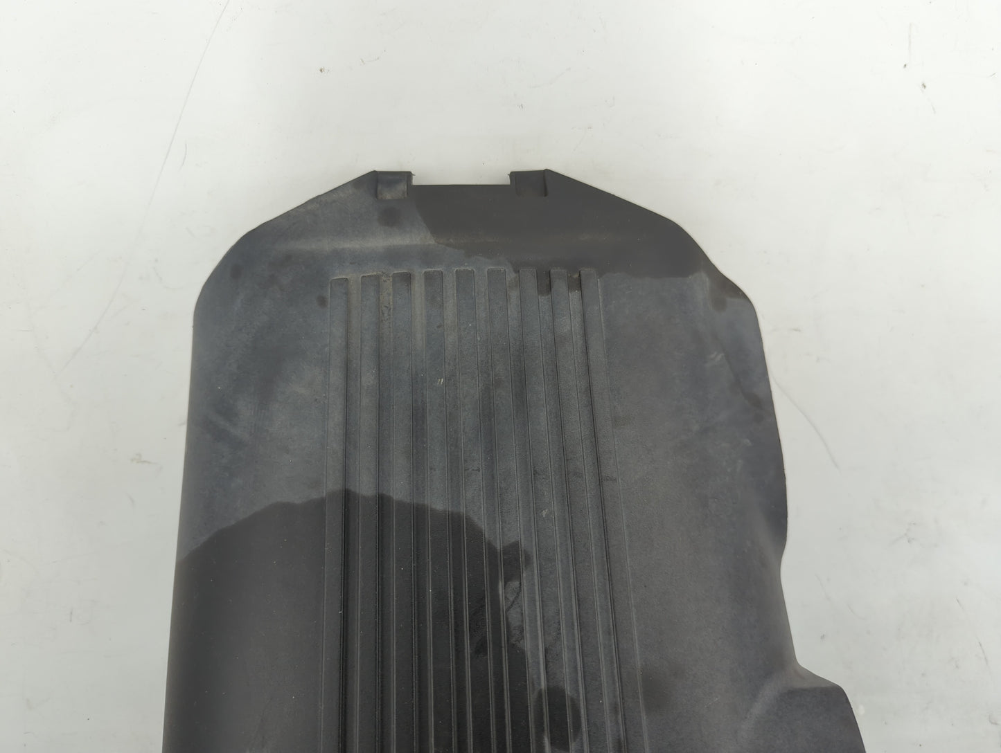 2006 Chevrolet Tahoe Engine Cover - Oemusedautoparts1.com