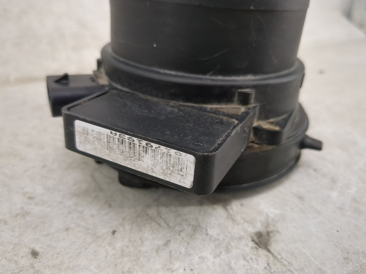 2000-2006 Chevrolet Tahoe Mass Air Flow Meter Maf - Oemusedautoparts1.com