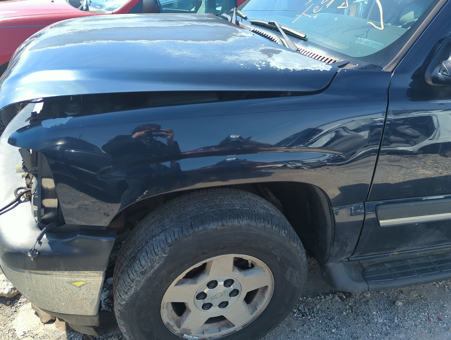2000-2006 Chevrolet Tahoe Driver Fender - Oemusedautoparts1.com