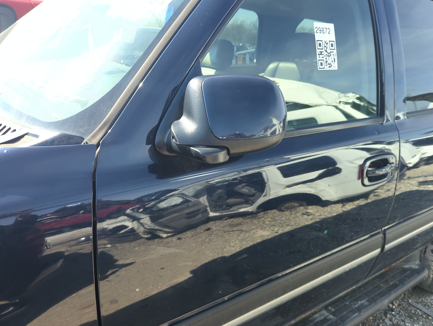 2003-2006 Chevrolet Tahoe Driver Side View Mirror - Left Door Mirror OEM Used - Oemusedautoparts1.com