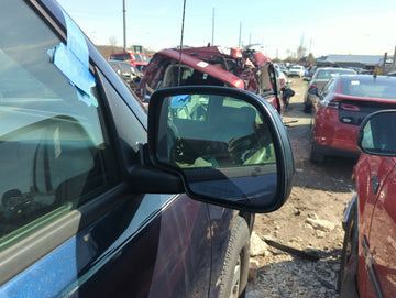 2003-2006 Chevrolet Tahoe Passenger Side View Mirror - Right Door Mirror OEM Used - Oemusedautoparts1.com