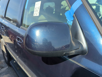 2003-2006 Chevrolet Tahoe Passenger Side View Mirror - Right Door Mirror OEM Used