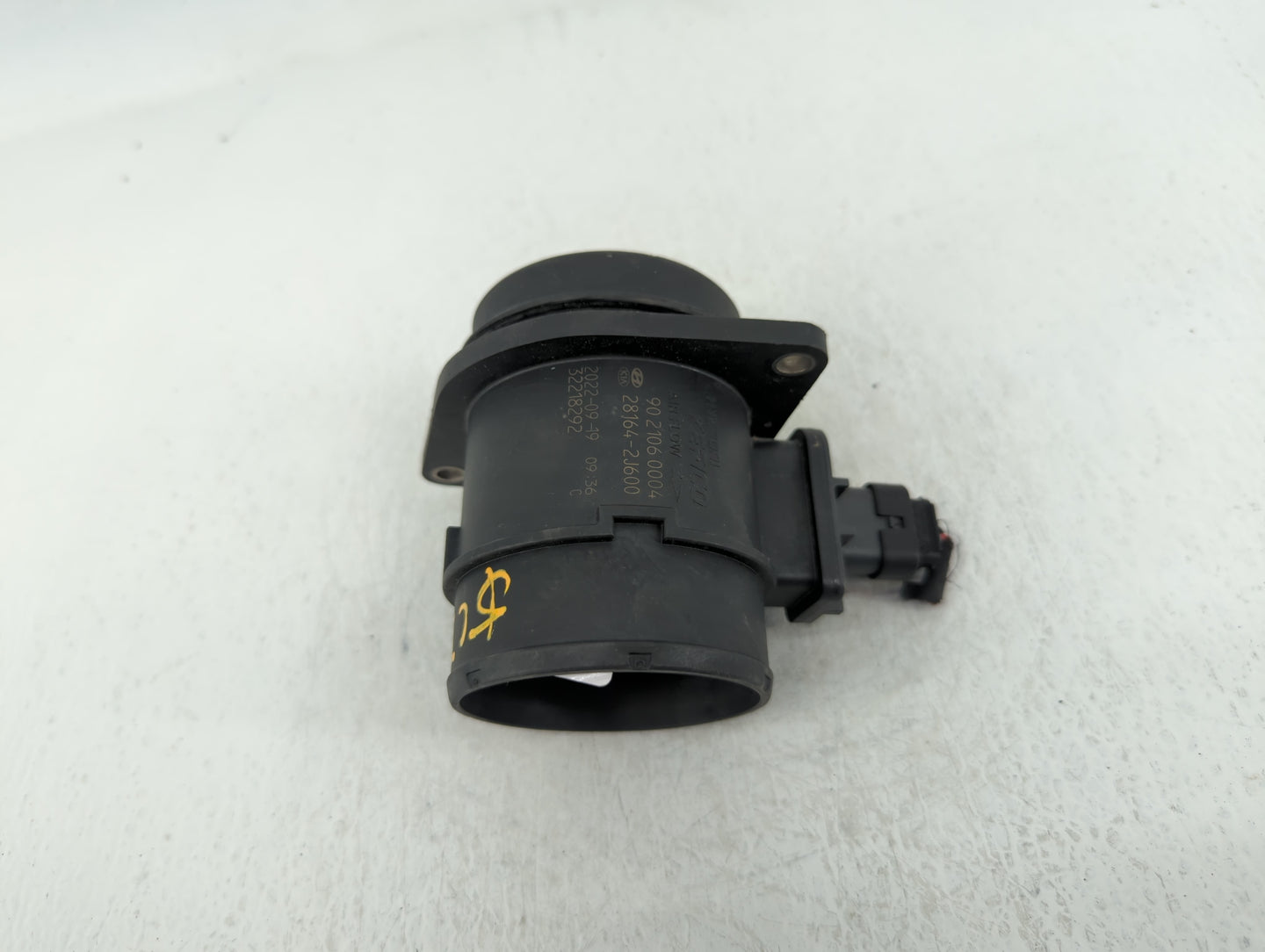 2000-2006 Chevrolet Tahoe Mass Air Flow Meter Maf - Oemusedautoparts1.com