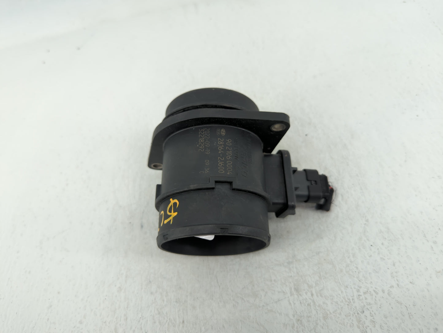 2000-2006 Chevrolet Tahoe Mass Air Flow Meter Maf - Oemusedautoparts1.com