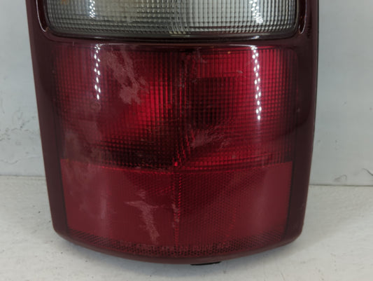 2004-2006 Chevrolet Tahoe Tail Light Assembly Passenger Right OEM P/N:16525376 Fits Fits 2004 2005 2006 OEM Used Auto Parts