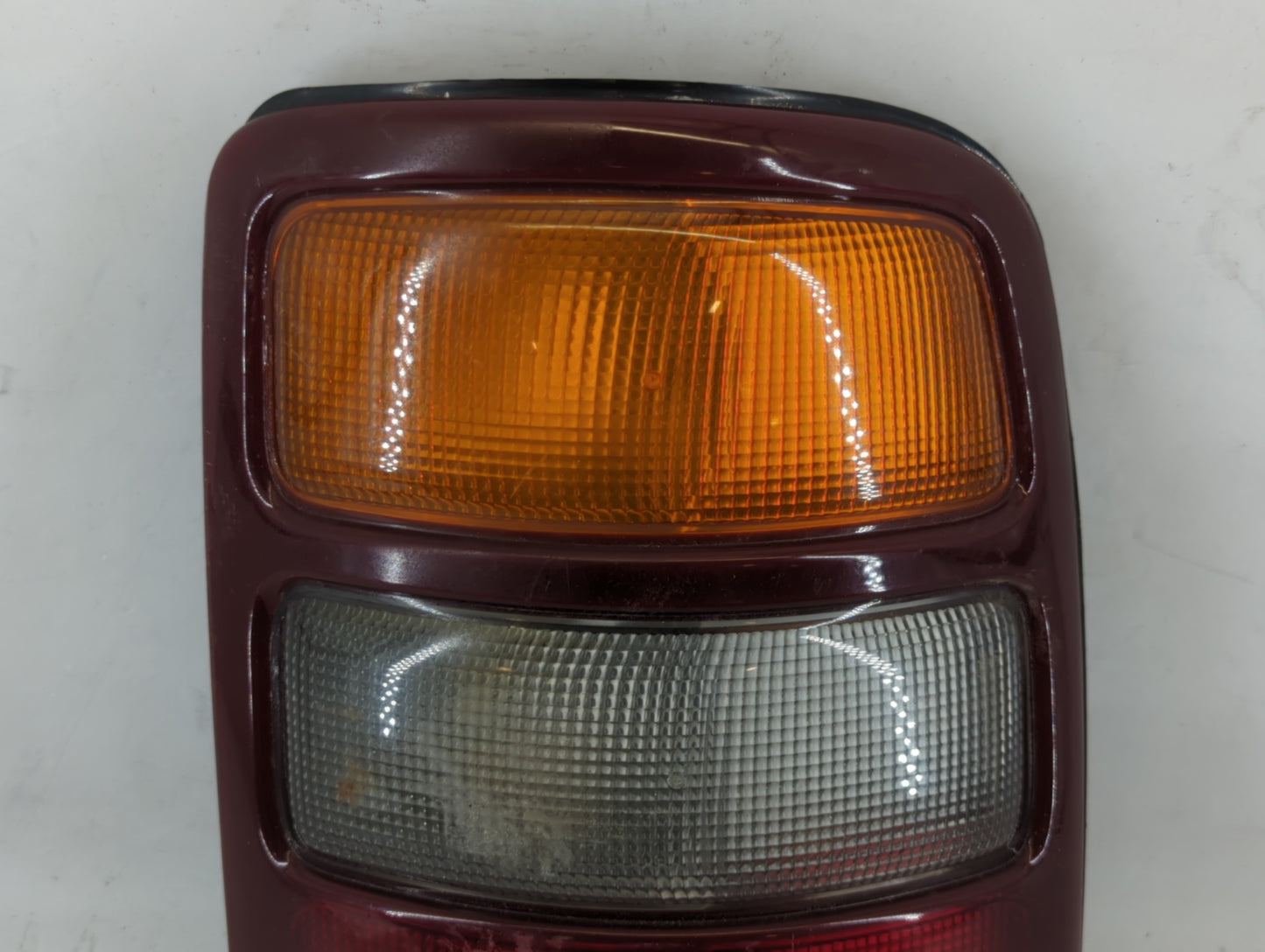 2004-2006 Chevrolet Tahoe Tail Light Assembly Passenger Right OEM P/N:16525376 Fits Fits 2004 2005 2006 OEM Used Auto Parts 