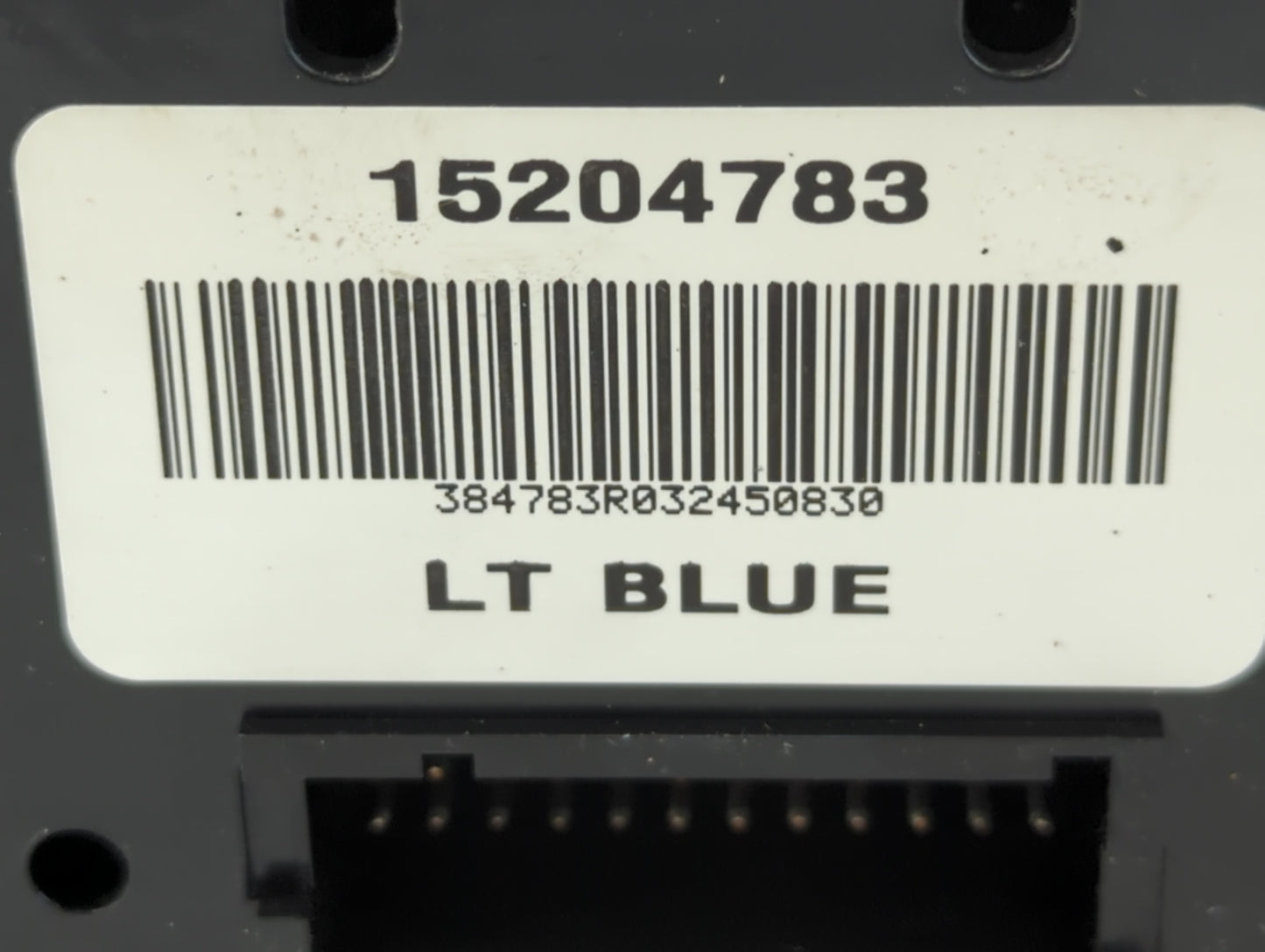 2003-2006 Chevrolet Tahoe Radio Control Panel - Oemusedautoparts1.com