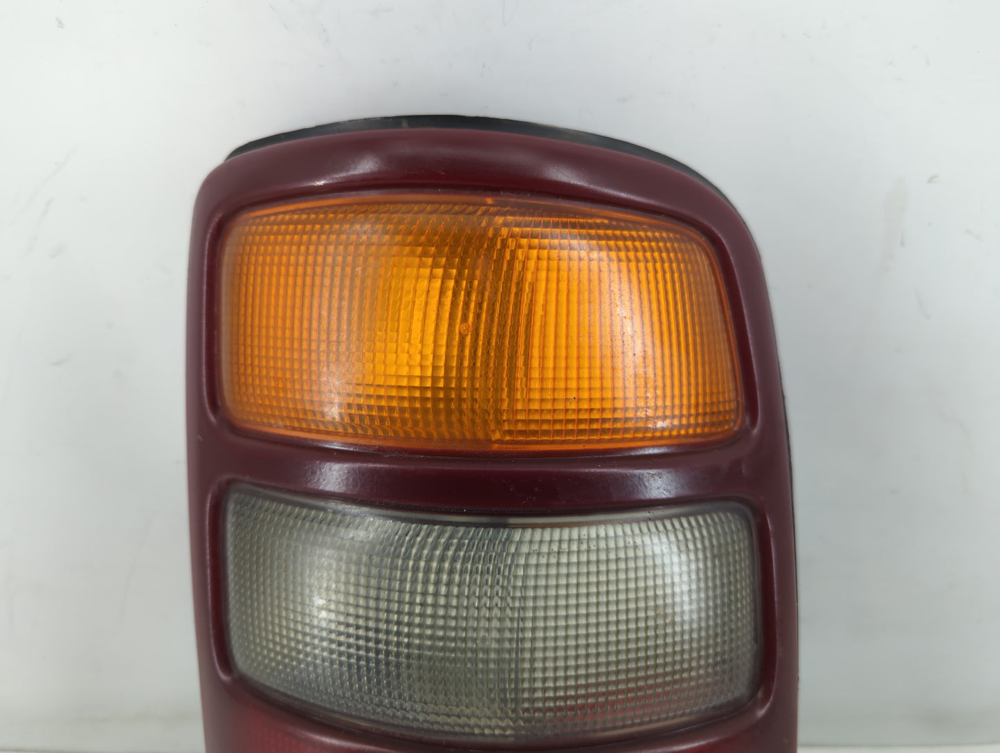 2004-2006 Chevrolet Tahoe Tail Light Assembly Driver Left OEM P/N:16525376B Fits Fits 2004 2005 2006 OEM Used Auto Parts - O
