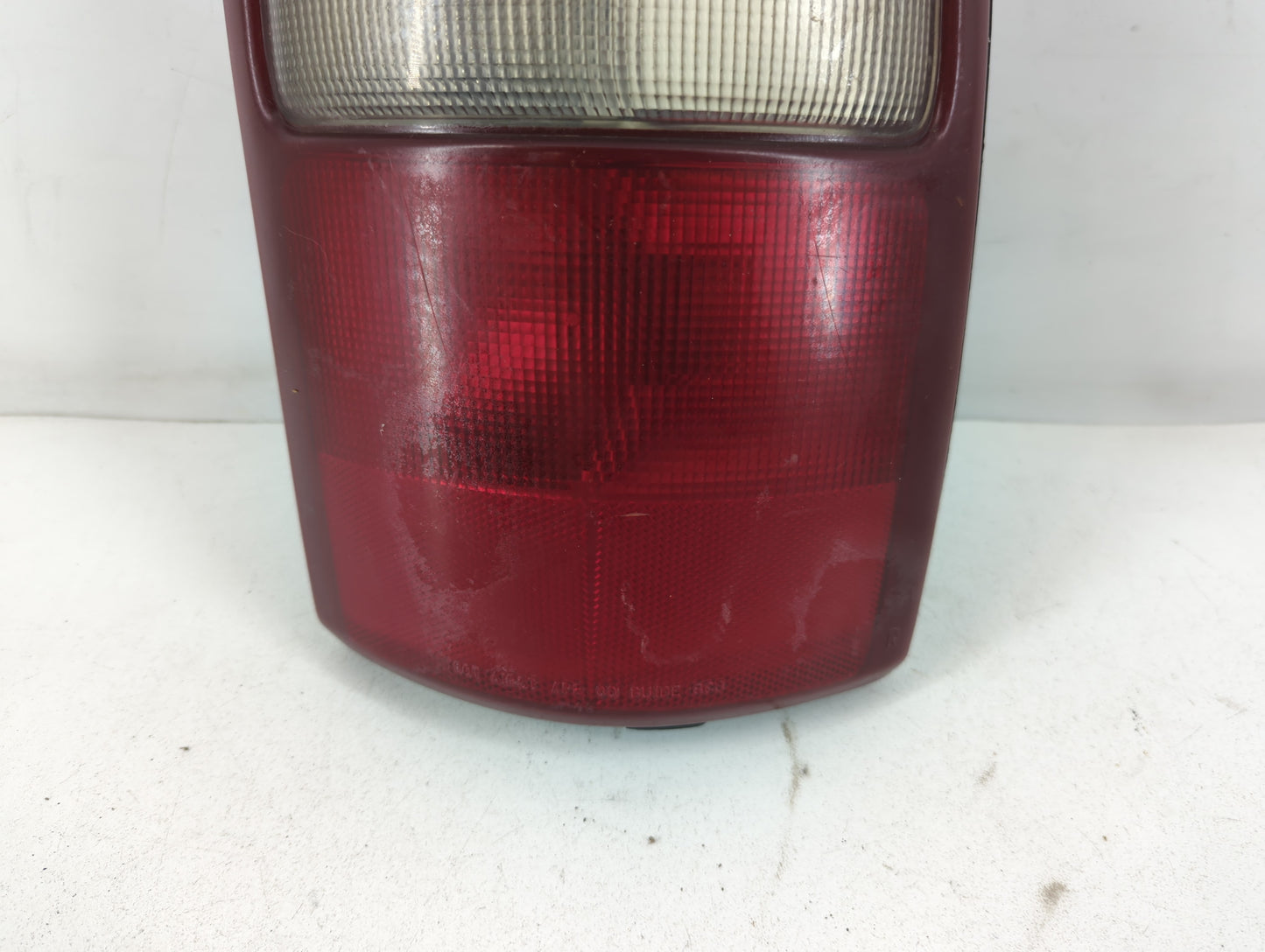 2004-2006 Chevrolet Tahoe Tail Light Assembly Driver Left OEM P/N:16525376B Fits Fits 2004 2005 2006 OEM Used Auto Parts - O