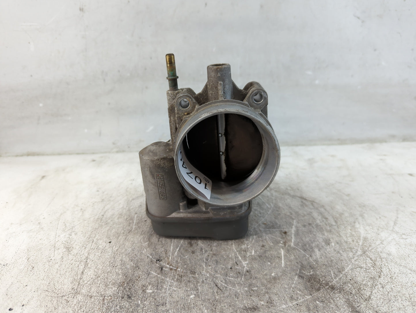 2006 Chevrolet Trailbazer Ext Throttle Body P/N:281 05F 0593 Fits Fits 2003 2004 2005 2007 OEM Used Auto Parts - Oemusedauto