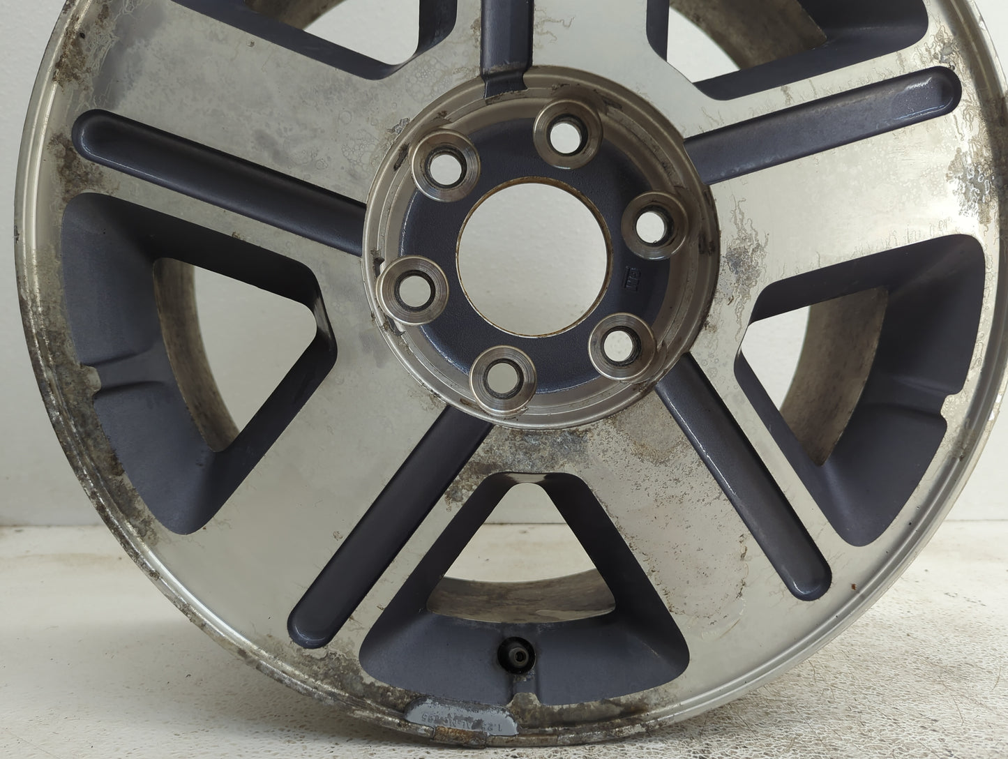 2004-2009 Chevrolet Trailblazer Oem Wheel Rim 1073844 - Oemusedautoparts1.com
