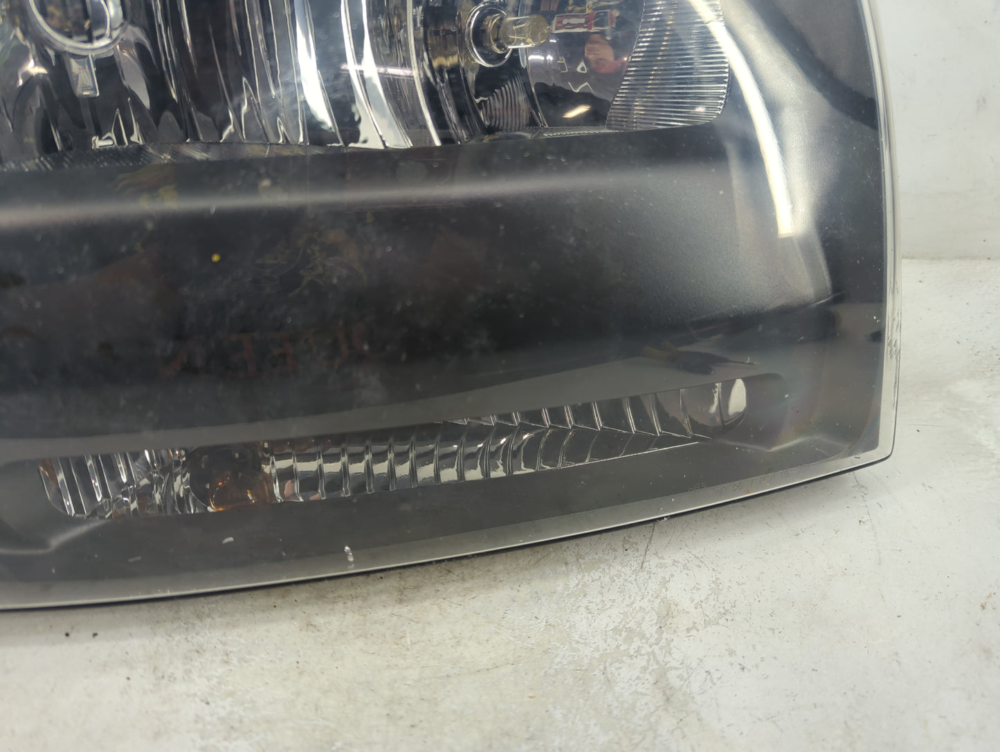 2006 Chevrolet Trailblazer Driver Left Oem Head Light Headlight Lamp - Oemusedautoparts1.com