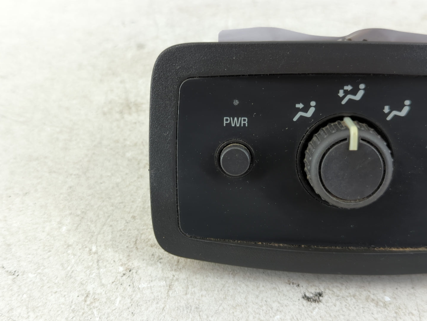 2002-2009 Chevrolet Trailblazer Climate Control Module Temperature AC/Heater Replacement P/N:15095235 Fits OEM Used Auto Par