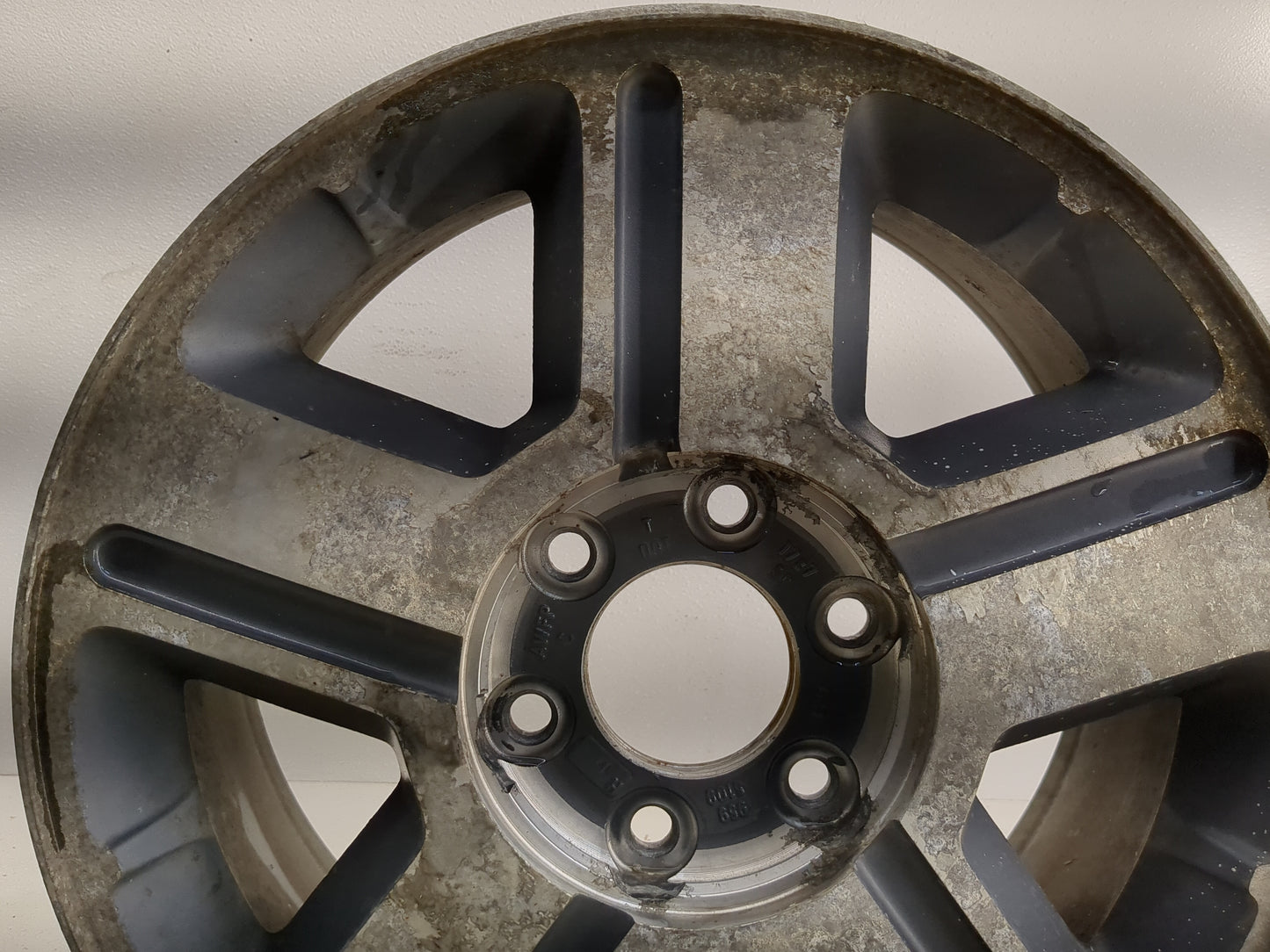 2004-2008 Chevrolet Trailblazer Oem Wheel Rim - Oemusedautoparts1.com