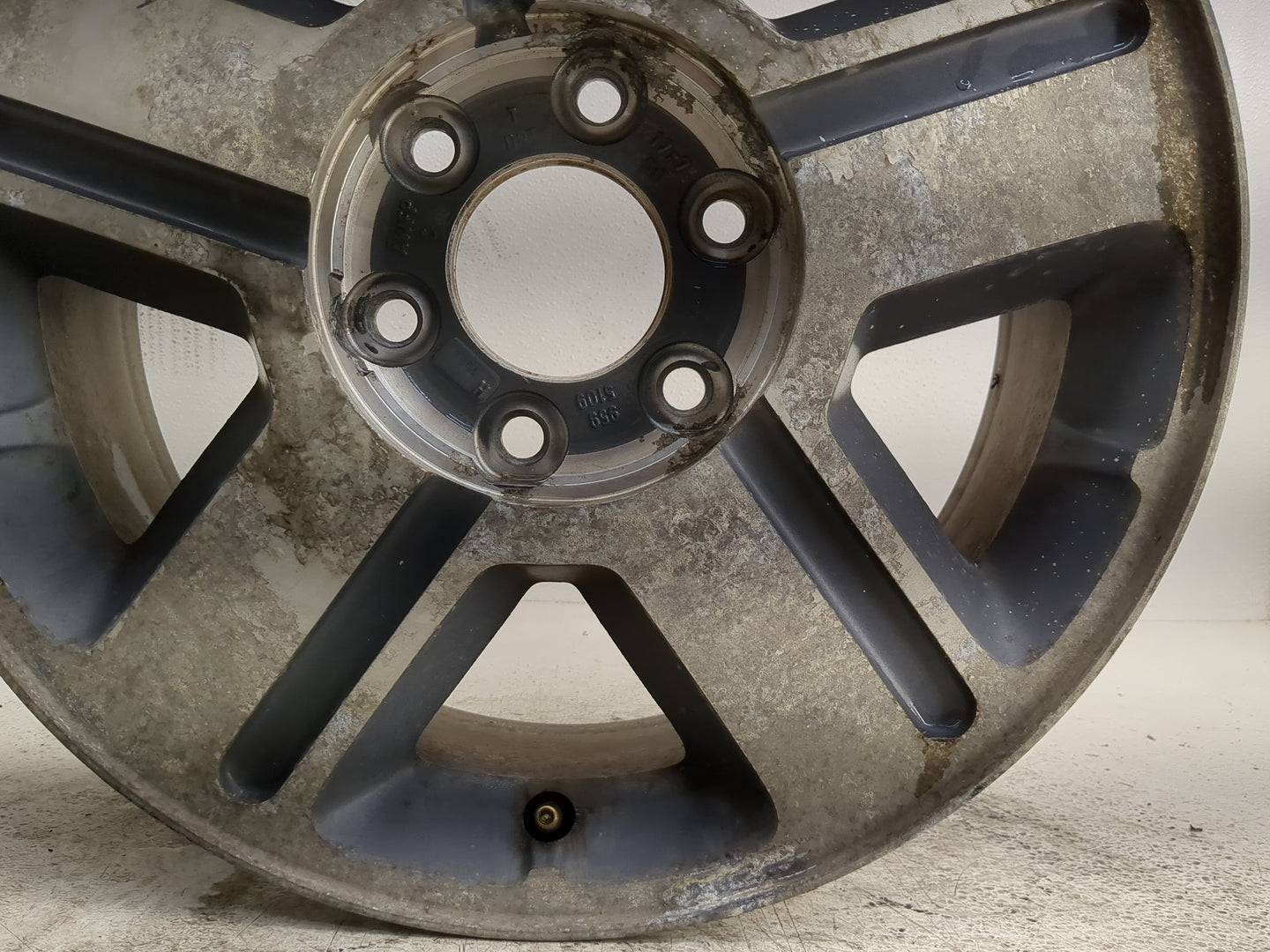2004-2008 Chevrolet Trailblazer Oem Wheel Rim 1247783 - Oemusedautoparts1.com