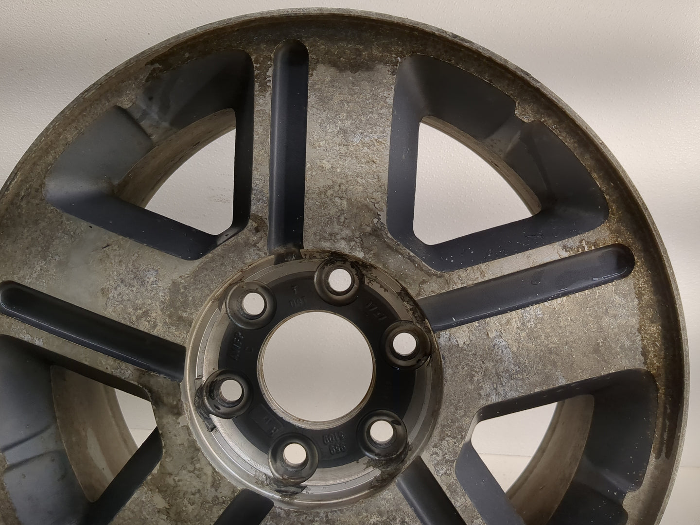 2004-2008 Chevrolet Trailblazer Oem Wheel Rim 1247783 - Oemusedautoparts1.com