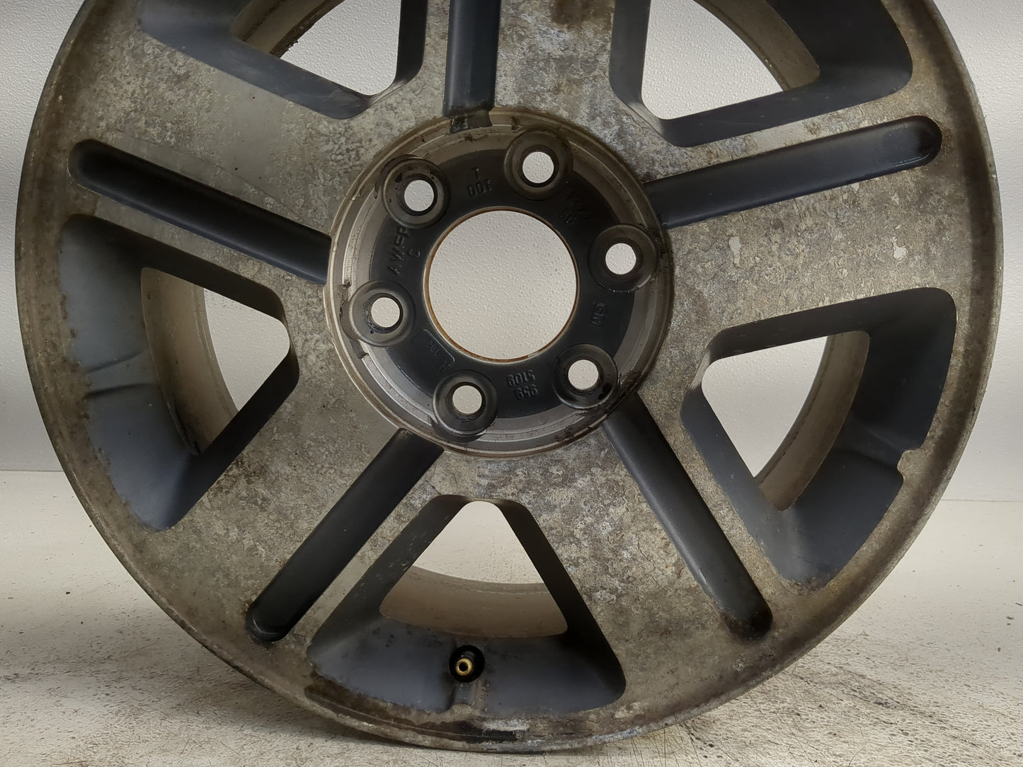 2004-2008 Chevrolet Trailblazer Oem Wheel Rim - Oemusedautoparts1.com