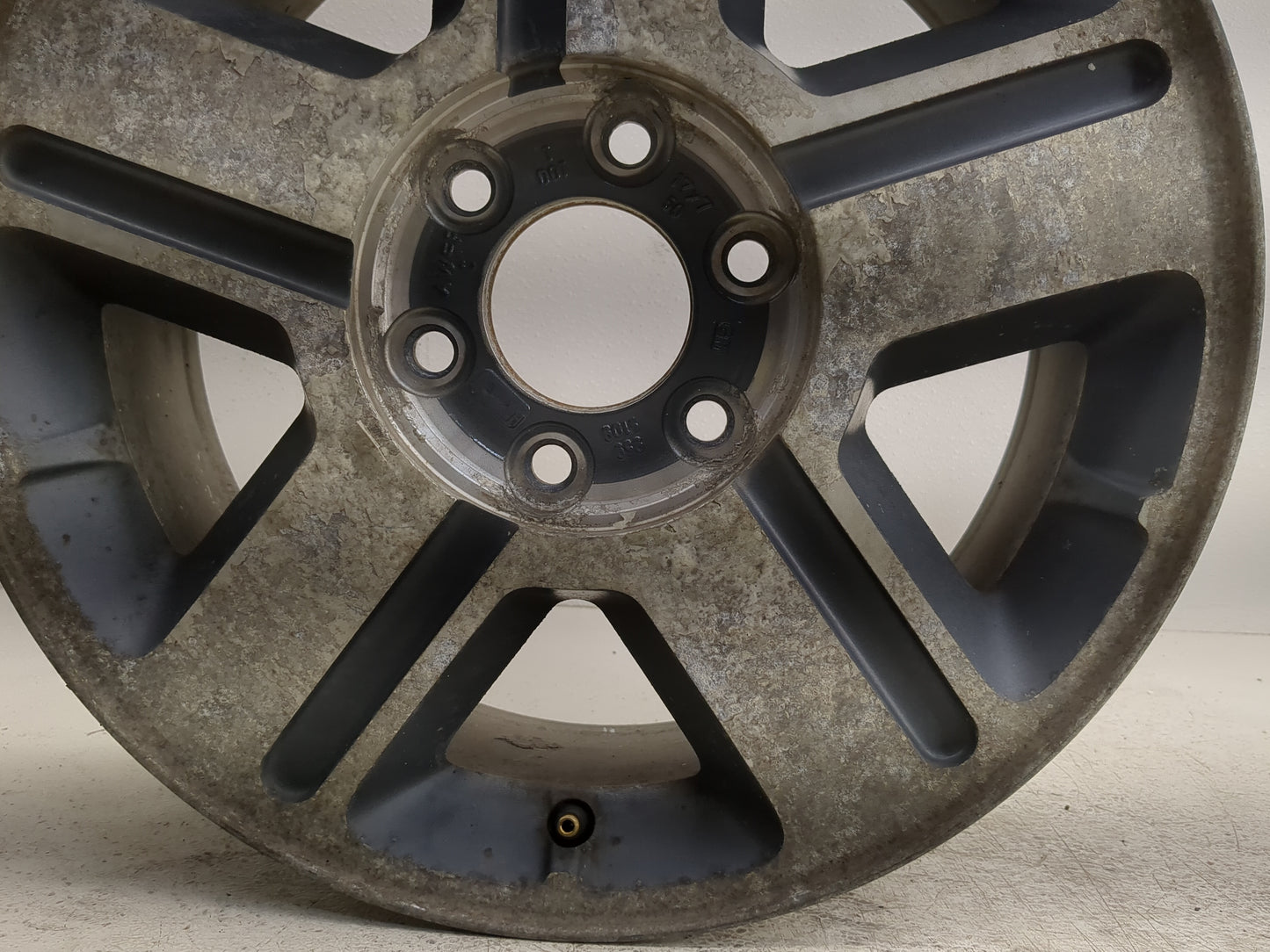 2004-2008 Chevrolet Trailblazer Oem Wheel Rim - Oemusedautoparts1.com