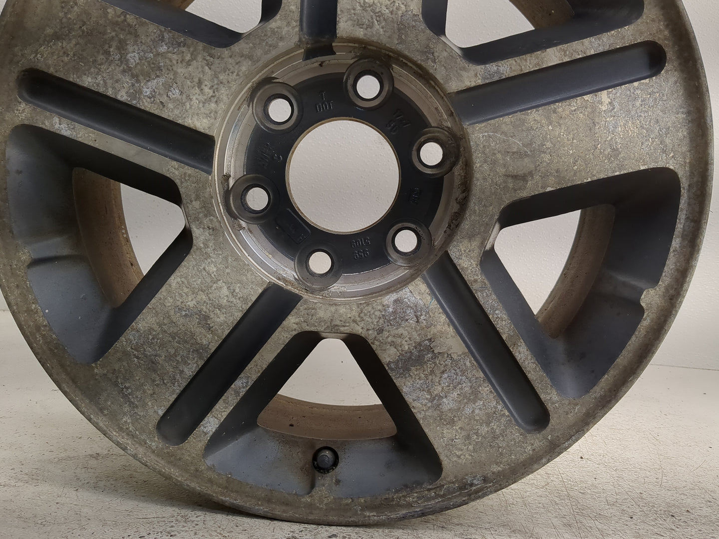 2004-2008 Chevrolet Trailblazer Oem Wheel Rim - Oemusedautoparts1.com
