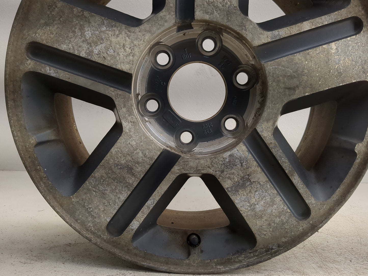 2004-2008 Chevrolet Trailblazer Oem Wheel Rim 1247792 - Oemusedautoparts1.com