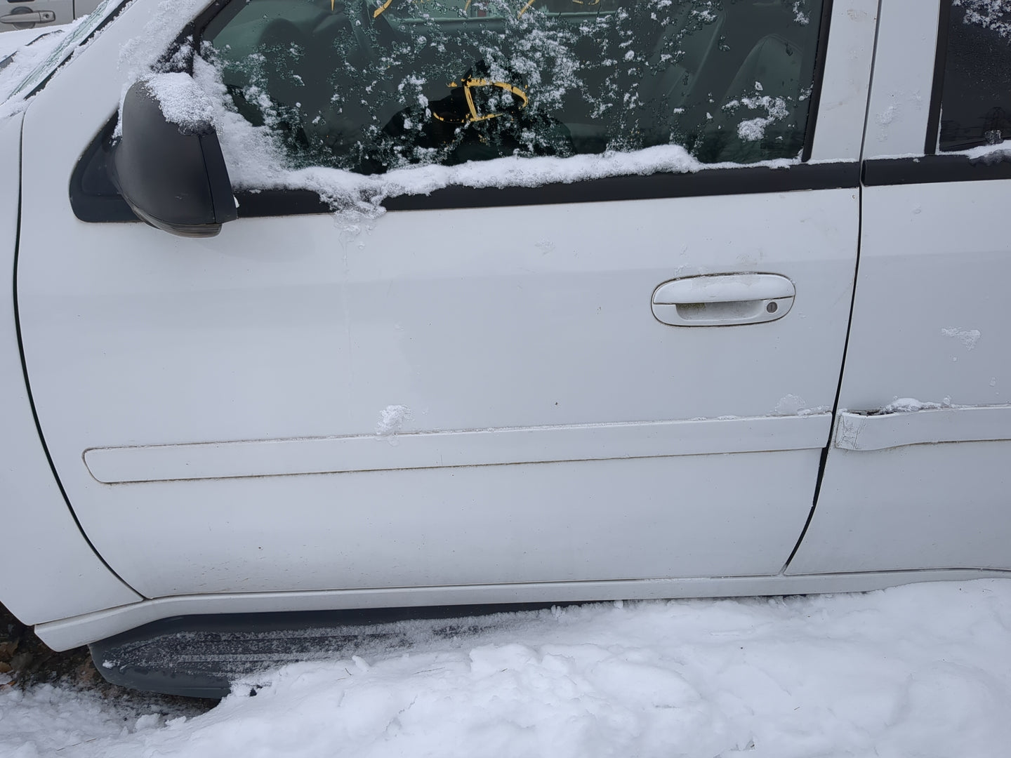 2004-2009 Chevrolet Trailblazer Driver Front Door Oem 1249990 - Oemusedautoparts1.com