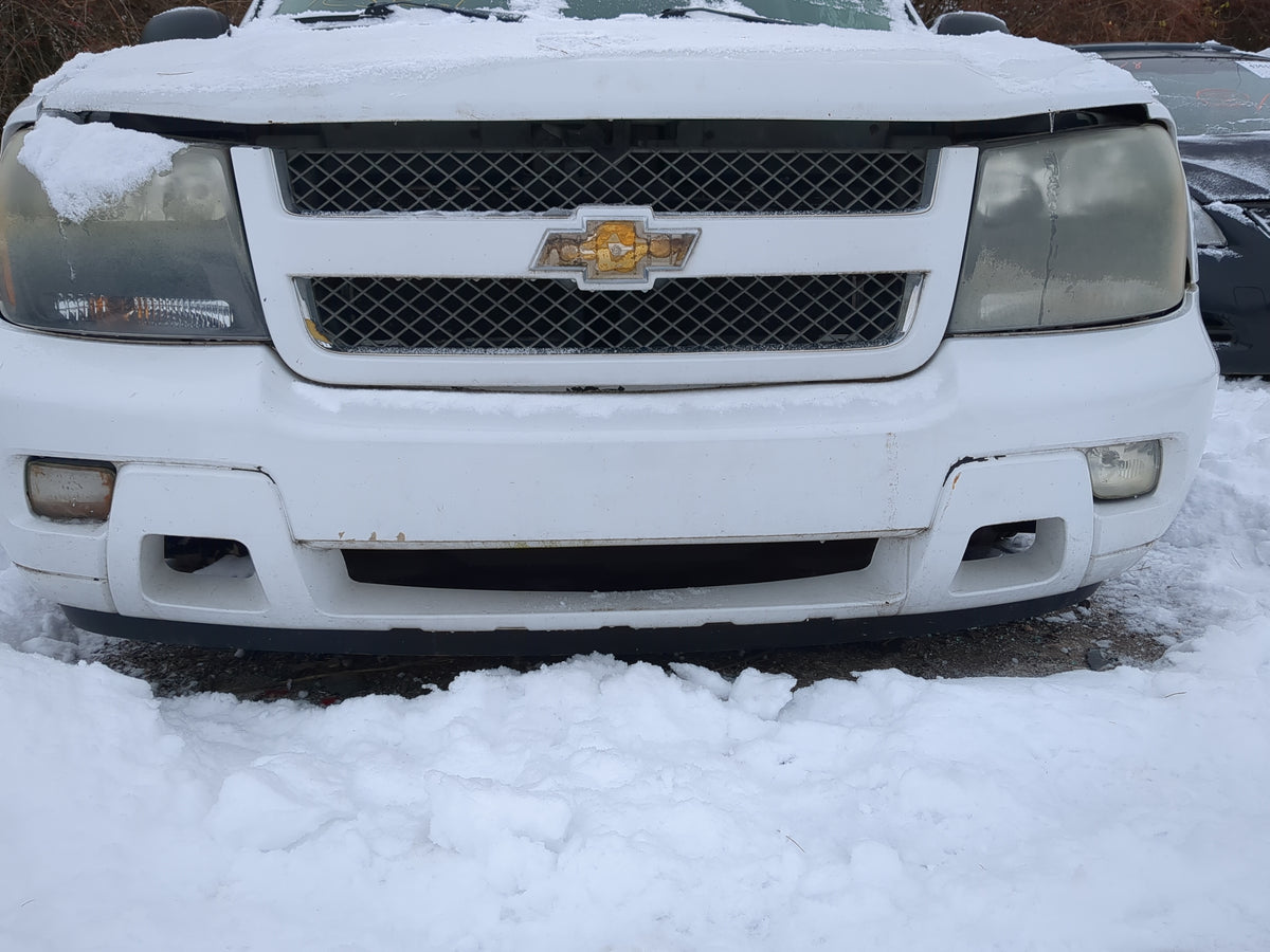 2006-2009 Chevrolet Trailblazer Front Bumper - Oem - Oemusedautoparts1.com