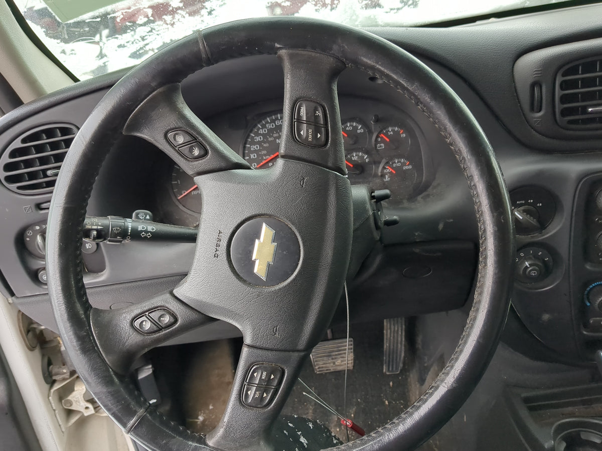 2005 Chevrolet Trailblazer Air Bag Driver Left Steering Wheel Mounted 1250077 - Oemusedautoparts1.com