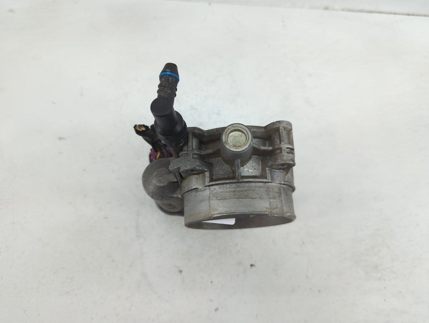 2003-2007 Chevrolet Trailblazer Throttle Body P/N:205 06F 1553 Fits Fits 2003 2004 2005 2006 2007 OEM Used Auto Parts - Oemu