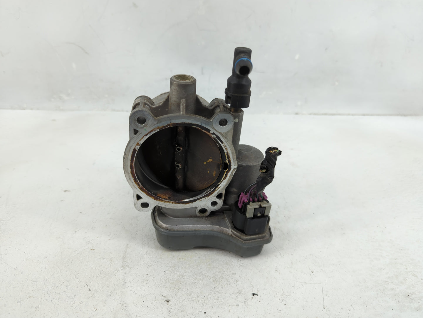 2003-2007 Chevrolet Trailblazer Throttle Body P/N:205 06F 1553 Fits Fits 2003 2004 2005 2006 2007 OEM Used Auto Parts - Oemu