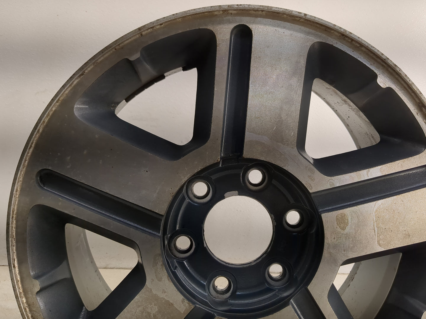 2004-2009 Chevrolet Trailblazer Oem Wheel Rim 1374696 - Oemusedautoparts1.com