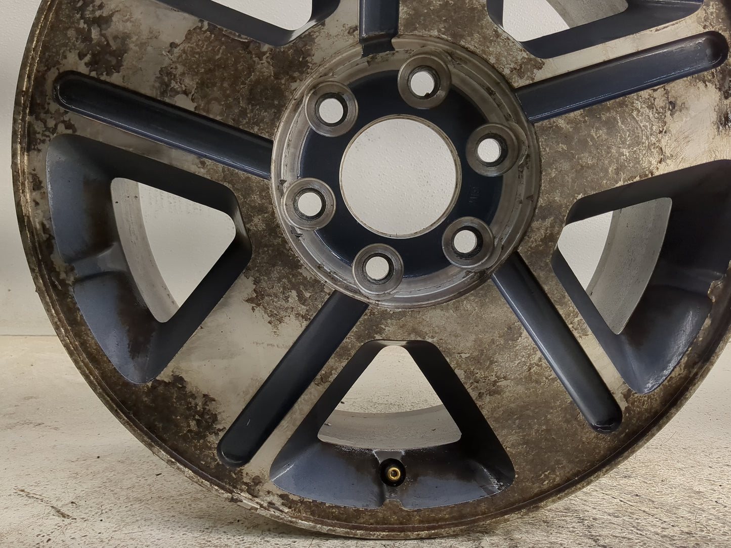 2004-2009 Chevrolet Trailblazer Oem Wheel Rim 1374697 - Oemusedautoparts1.com