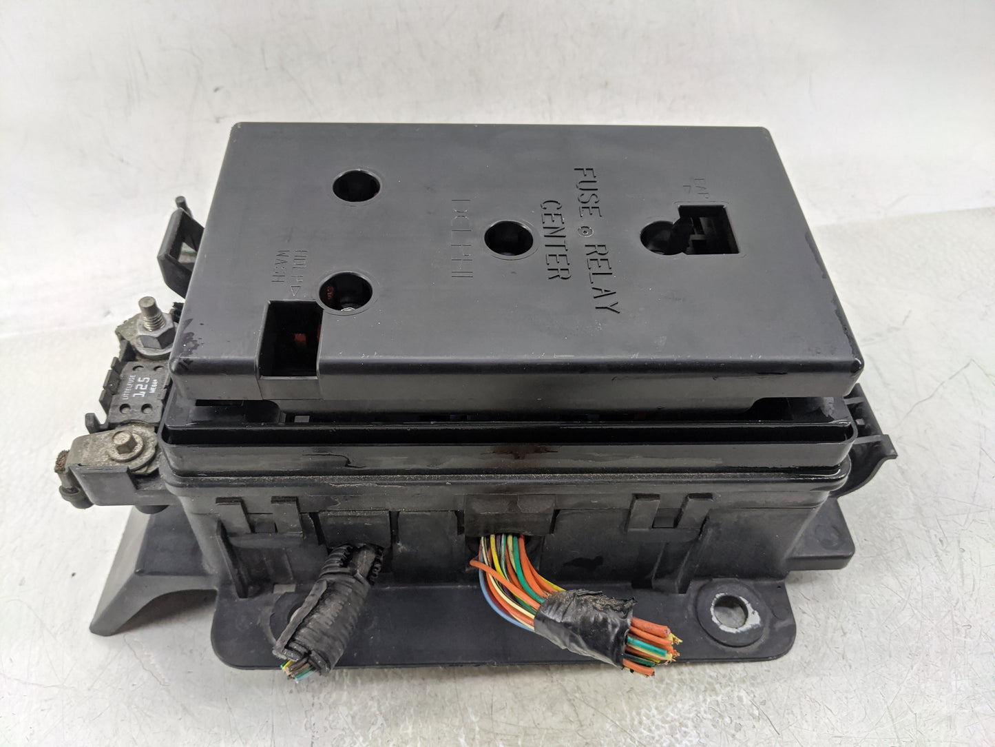 2006 Chevrolet Trailblazer Fusebox Fuse Box Panel Relay Module P/N:2285-1624 15141557-4 Fits OEM Used Auto Parts - Oemusedau