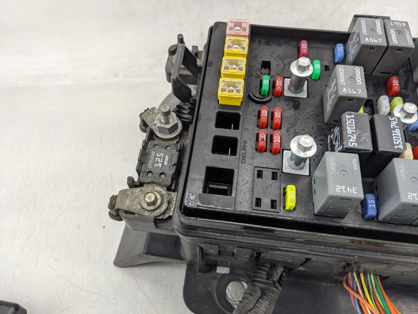 2006 Chevrolet Trailblazer Fusebox Fuse Box Panel Relay Module P/N:2285-1624 15141557-4 Fits OEM Used Auto Parts - Oemusedau