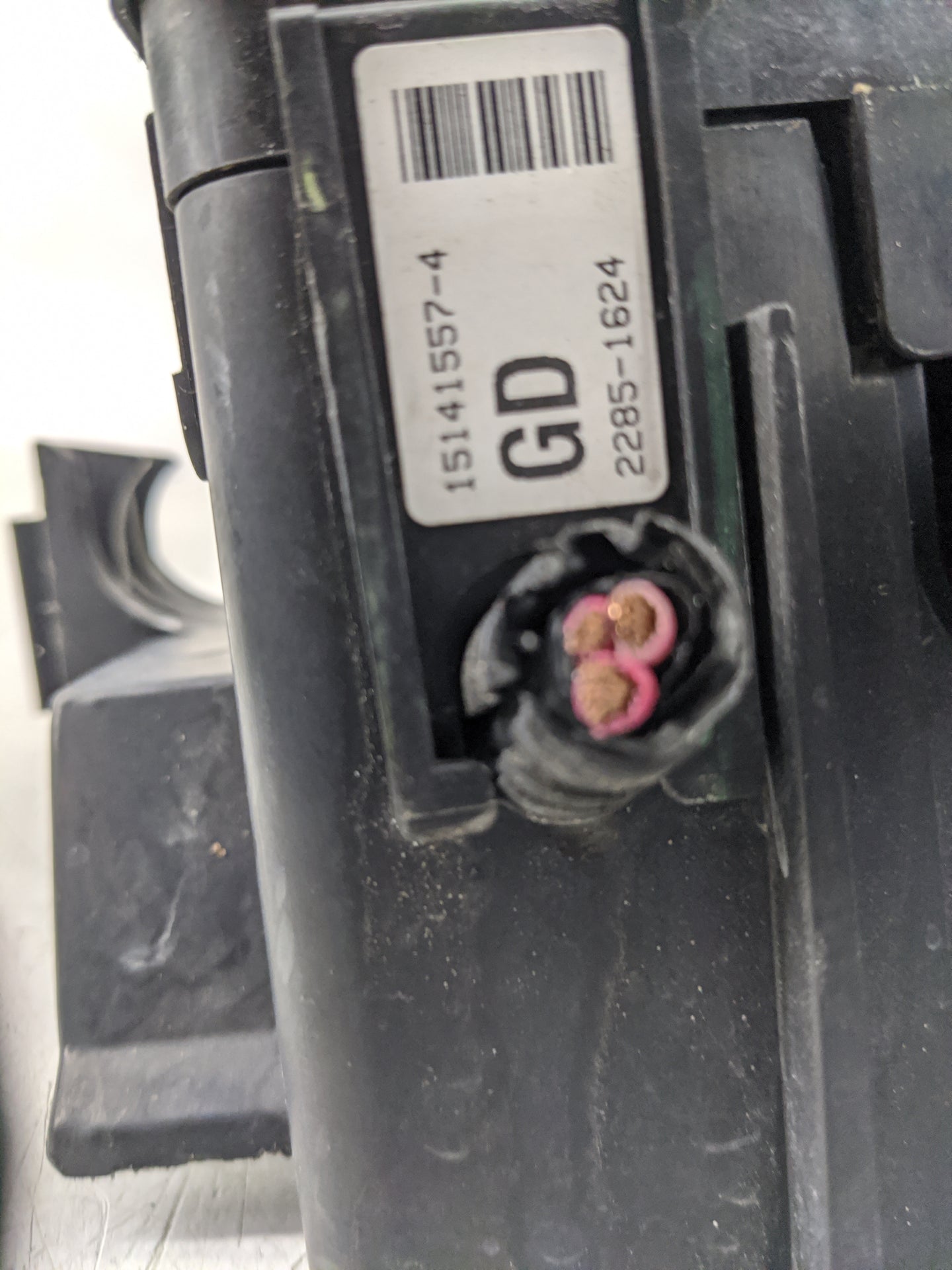 2006 Chevrolet Trailblazer Fusebox Fuse Box Panel Relay Module P/N:2285-1624 15141557-4 Fits OEM Used Auto Parts - Oemusedau