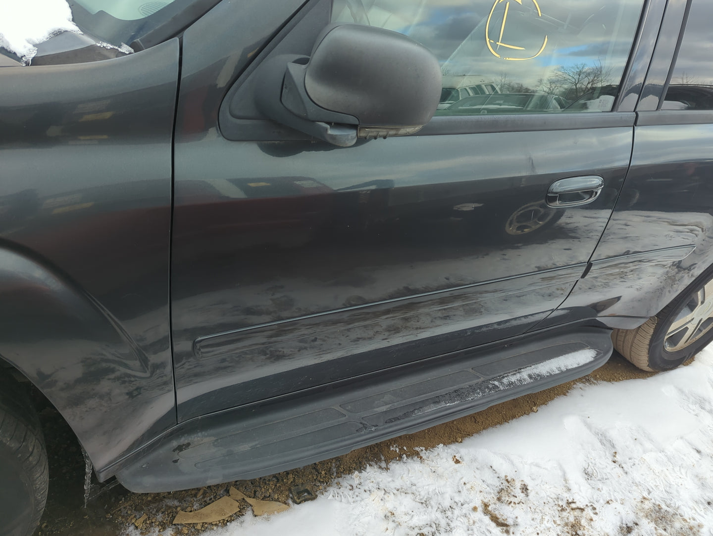 2004-2009 Chevrolet Trailblazer Driver Front Door Oem 1379162 - Oemusedautoparts1.com
