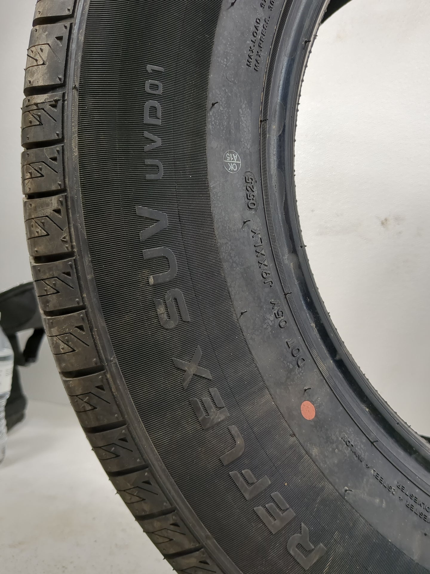 Used Tire 245/65R17 IRONHEAD REFLEX SUV 107H - Tread Depth 9/32 - Oemusedautoparts1.com