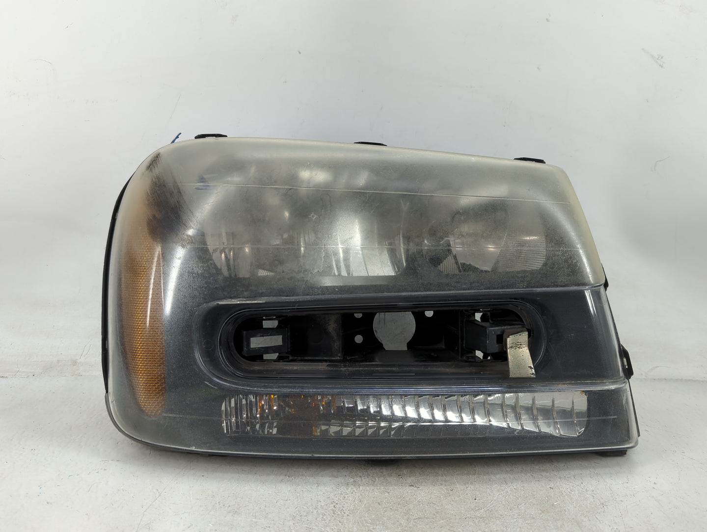 2002 Chevrolet Trailblazer Passenger Right Oem Head Light Headlight Lamp - Oemusedautoparts1.com