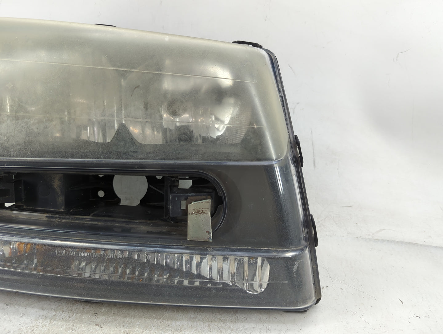 2002 Chevrolet Trailblazer Passenger Right Oem Head Light Headlight Lamp - Oemusedautoparts1.com
