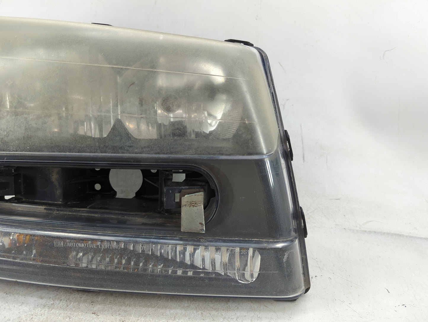 2002 Chevrolet Trailblazer Passenger Right Oem Head Light Headlight Lamp - Oemusedautoparts1.com