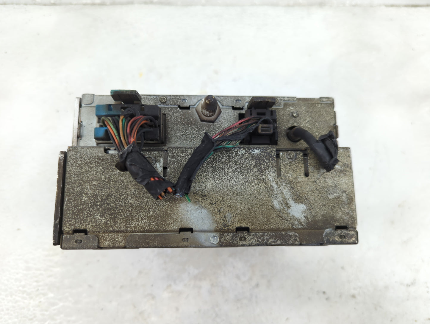 2005-2009 Chevrolet Trailblazer Radio AM FM Cd Player Receiver Replacement P/N:15234935 Fits Fits 2005 2006 2007 2008 2009 O