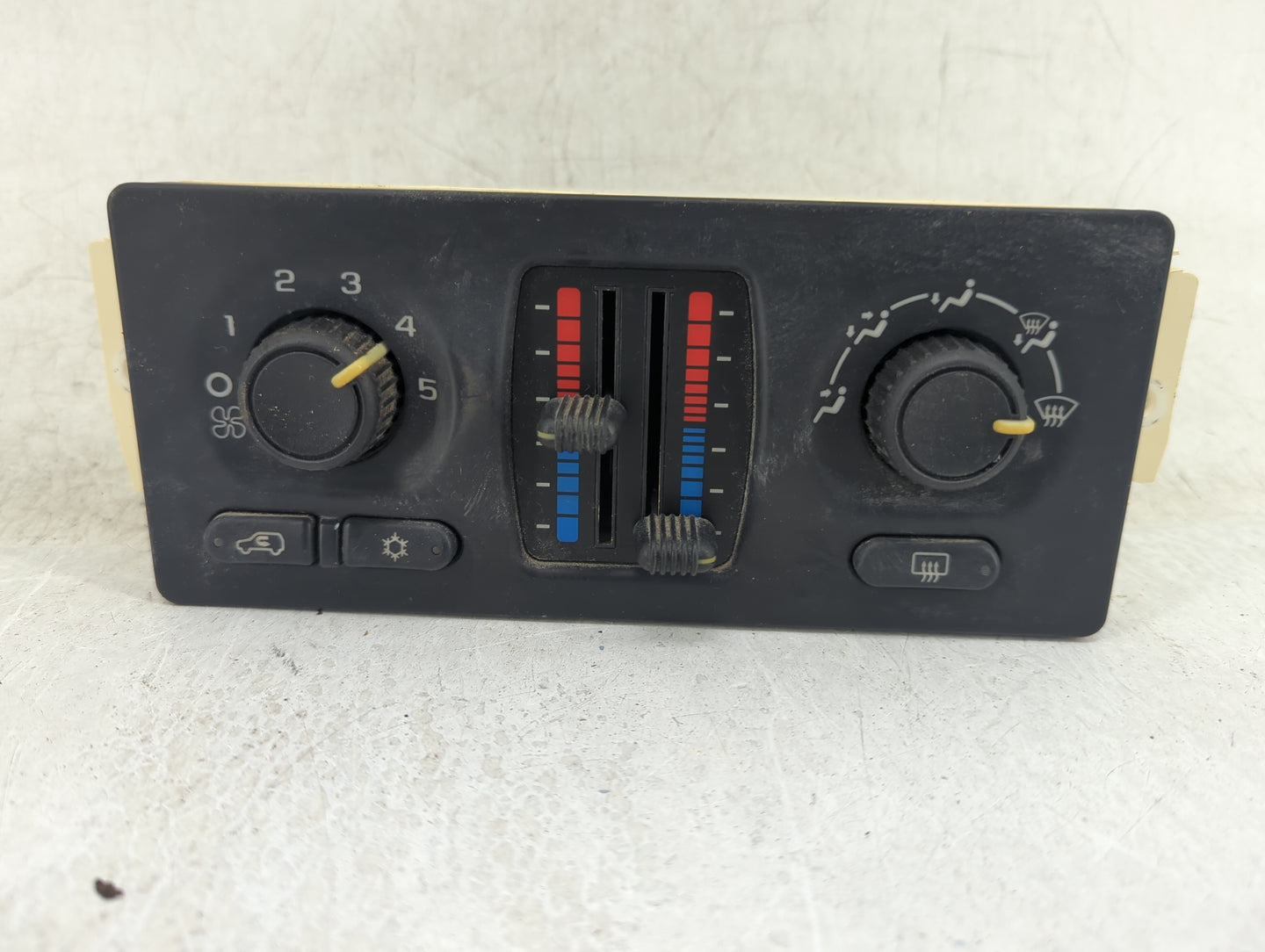 2005-2006 Chevrolet Trailblazer Climate Control Module Temperature AC/Heater Replacement P/N:15220318 Fits Fits 2005 2006 OE