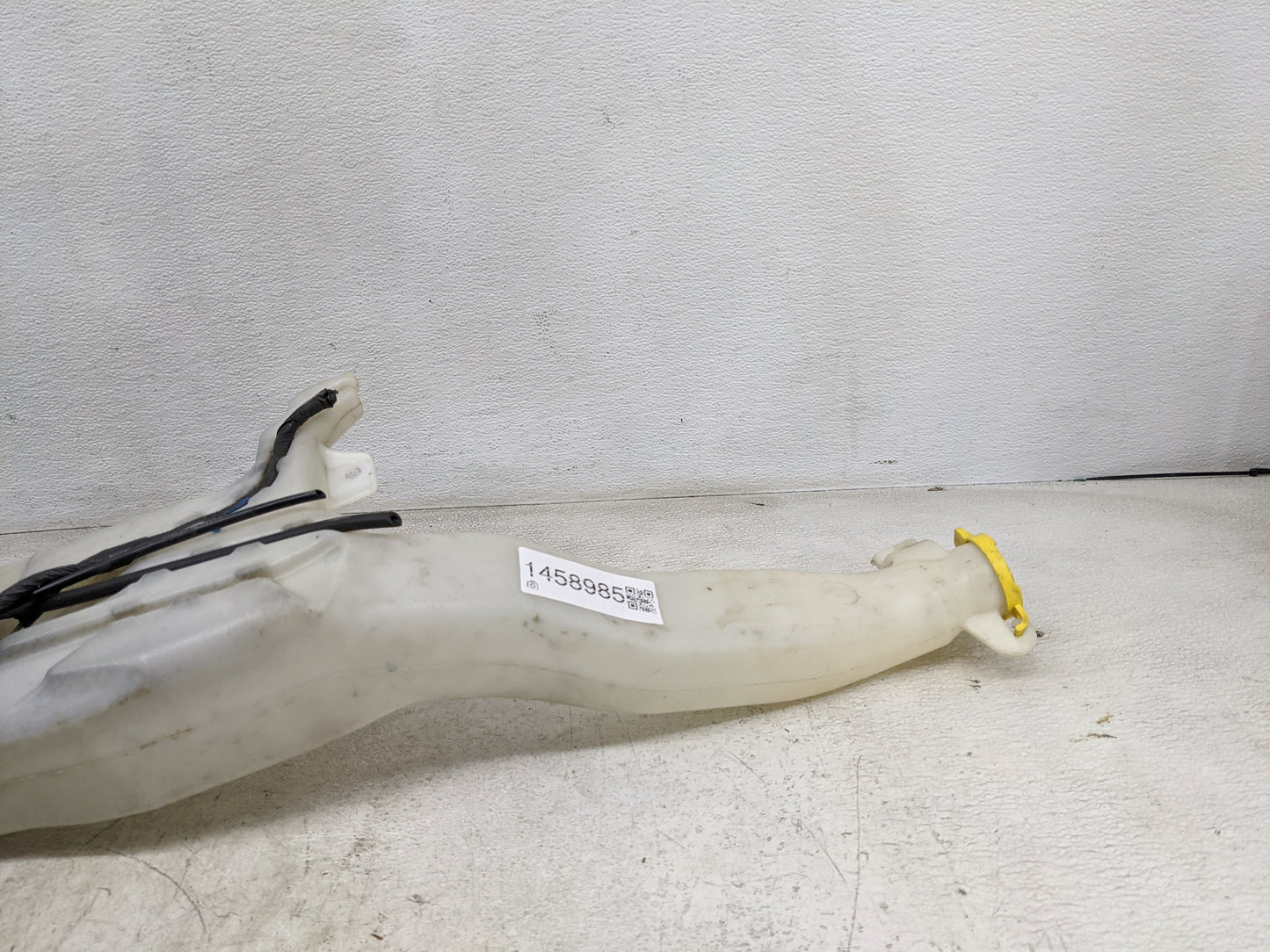2006 Chevrolet Trailblazer Windshield Washer Fluid Reservoir Bottle Oem - Oemusedautoparts1.com