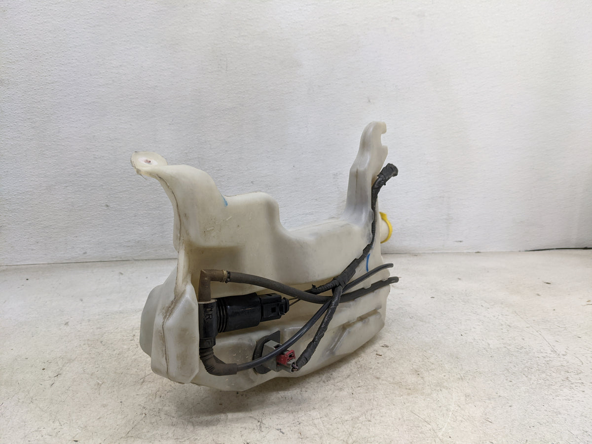 2002 Chevrolet Trailblazer Windshield Washer Fluid Reservoir Bottle Oem 1458985 - Oemusedautoparts1.com