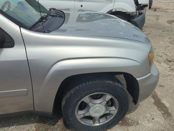 compare product 2002-2009 Chevrolet Trailblazer Passenger Fender 5020955