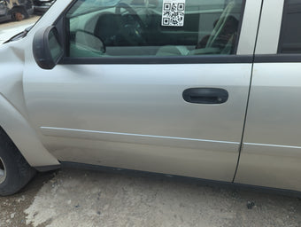 compare product 2004-2009 Chevrolet Trailblazer Driver Front Door Oem 5020956